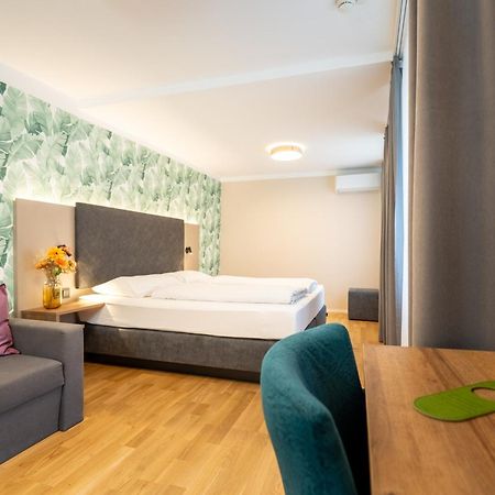 Das Jedermann Boutiquehotel Mit Stadtgarten Salzburgo Exterior foto