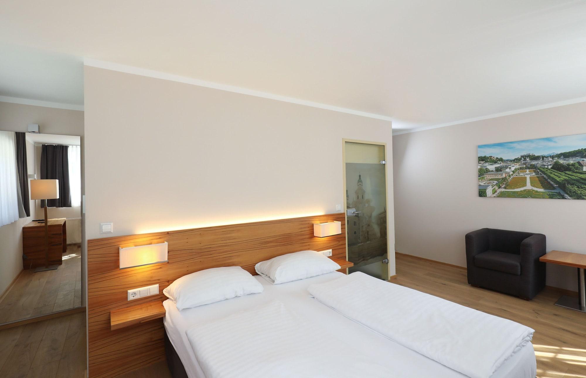 Das Jedermann Boutiquehotel Mit Stadtgarten Salzburgo Exterior foto