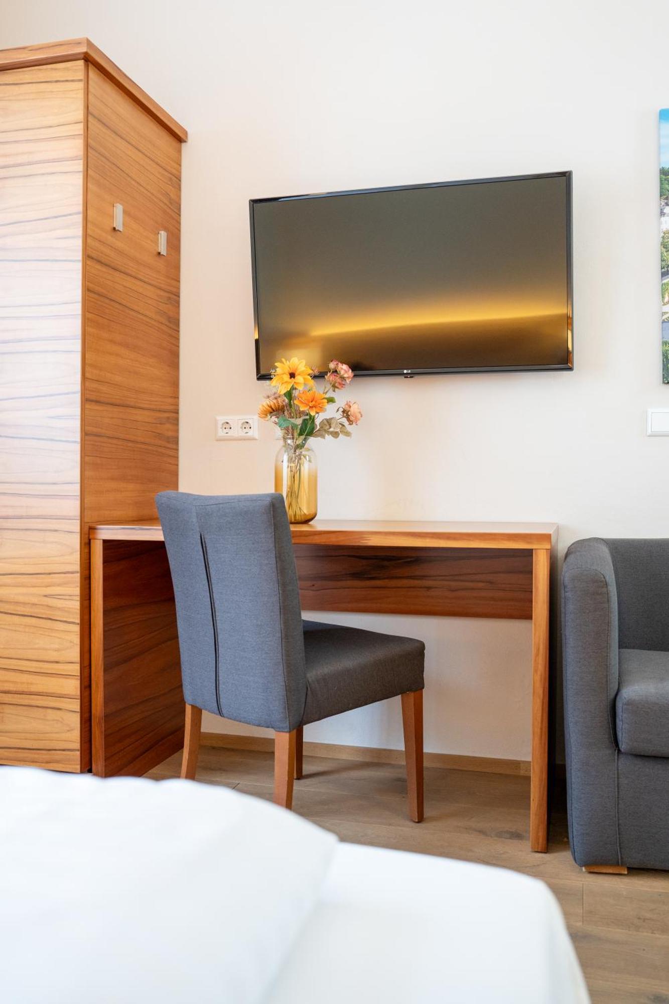 Das Jedermann Boutiquehotel Mit Stadtgarten Salzburgo Exterior foto