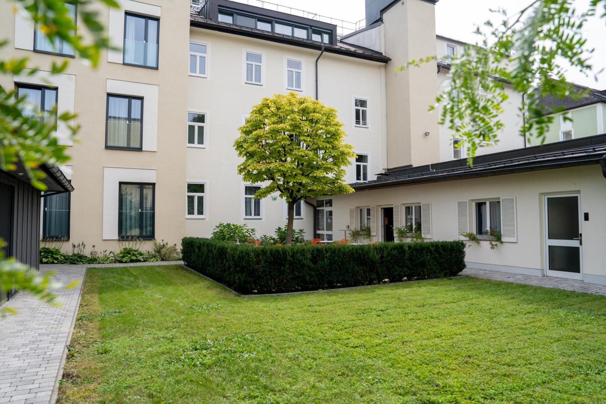 Das Jedermann Boutiquehotel Mit Stadtgarten Salzburgo Exterior foto